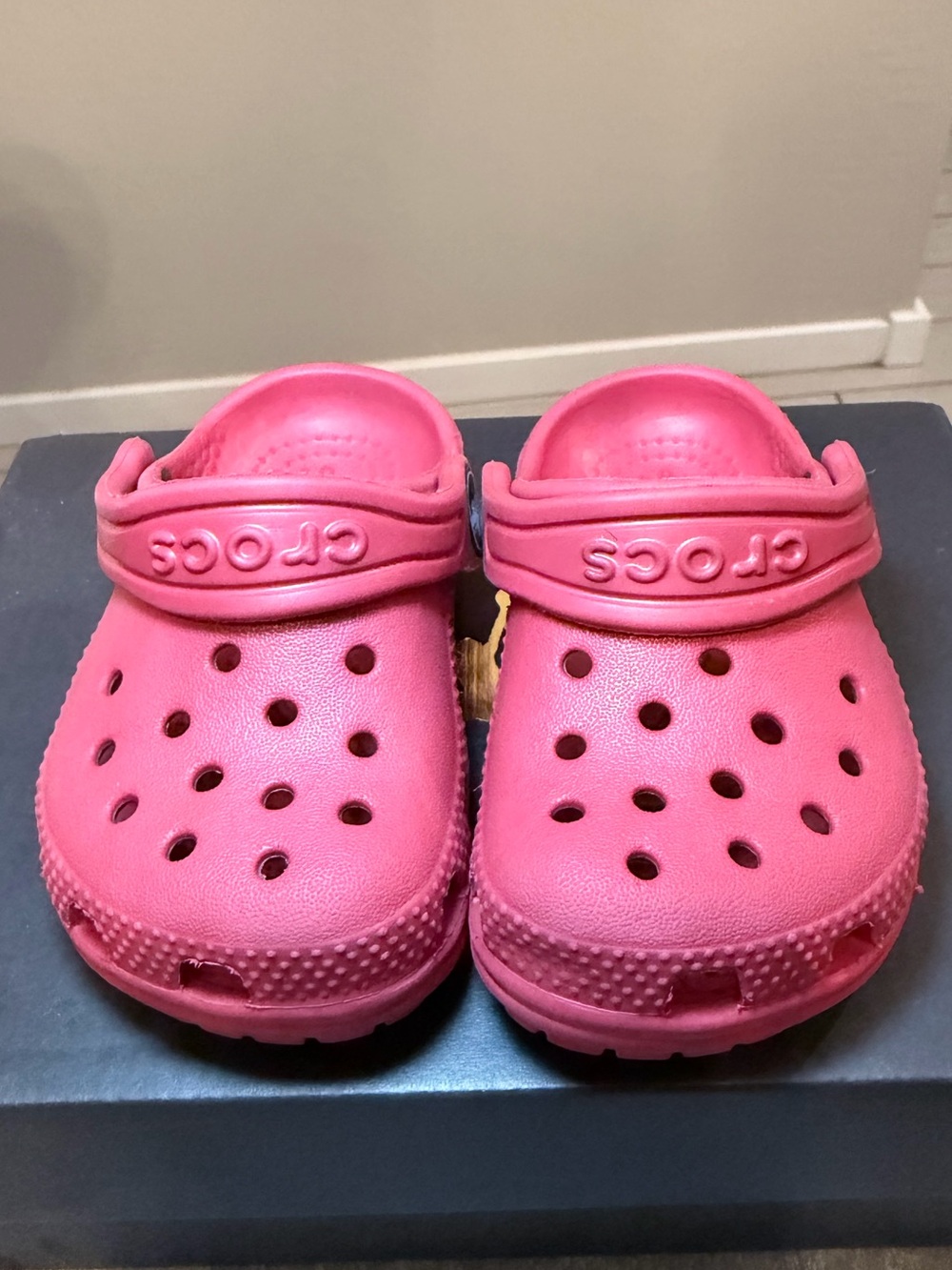 CROCS Kids Classic Clog - red size 5 toddler